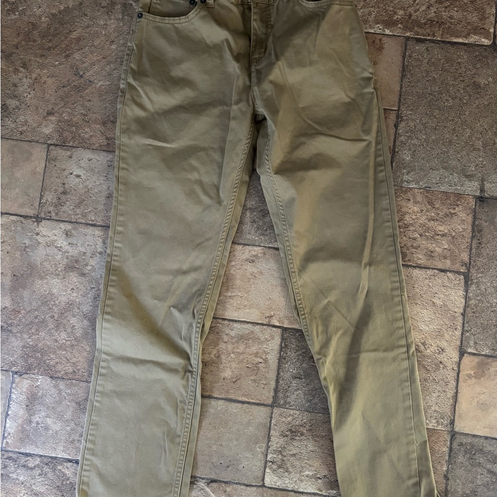 Levi's Men's Olive Chinos